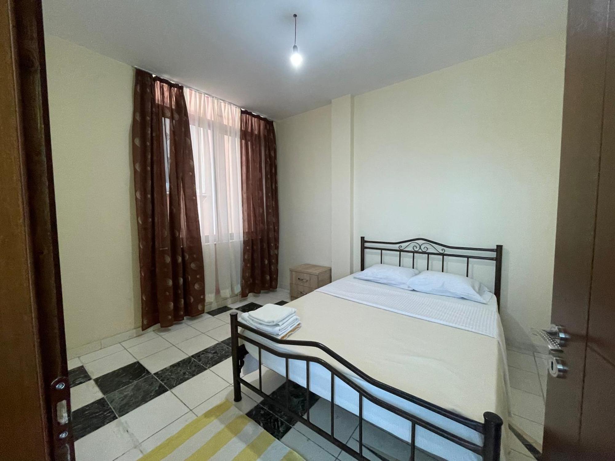 Bajovah Apartments & Restaurant Тирана Экстерьер фото