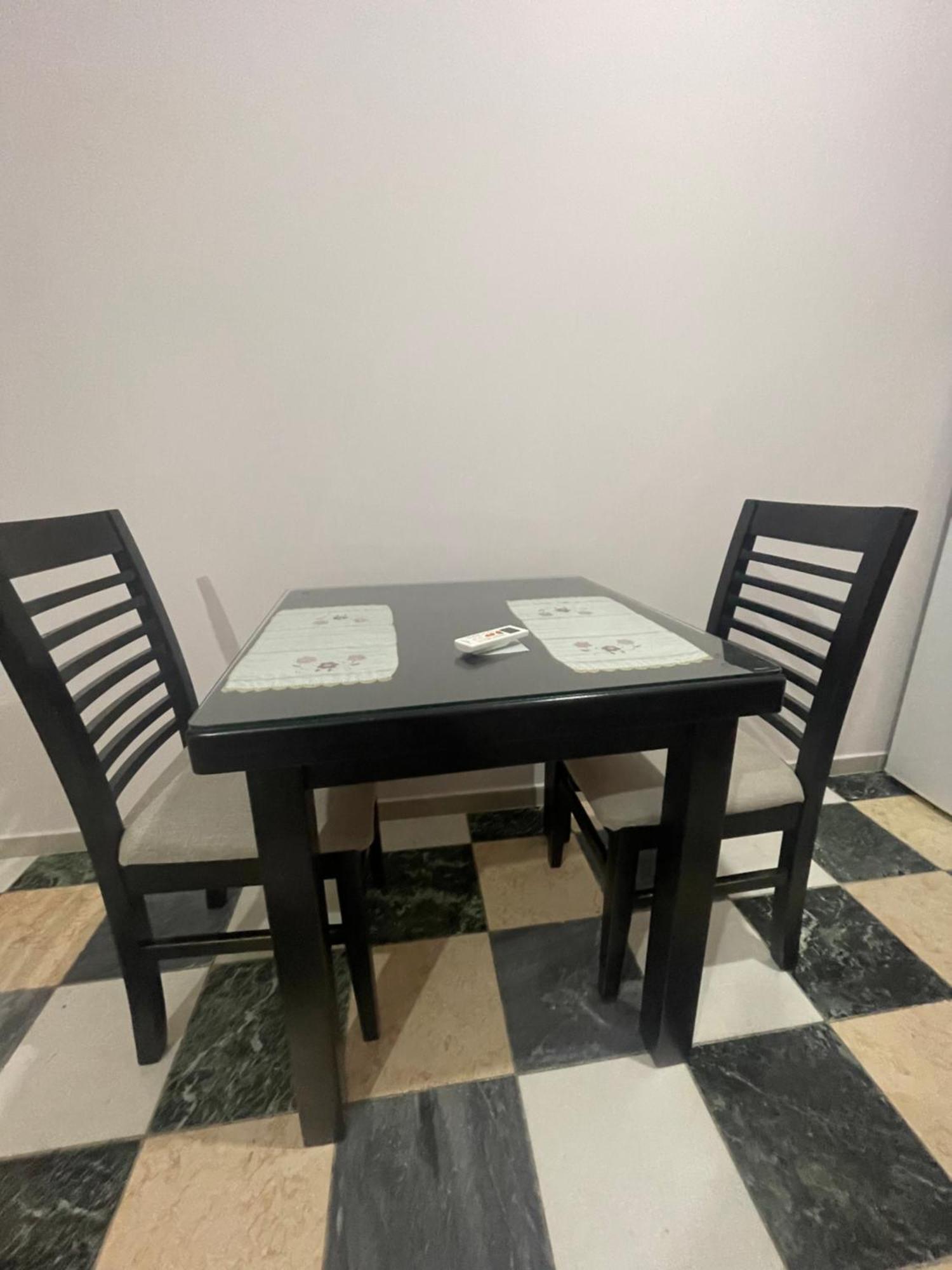 Bajovah Apartments & Restaurant Тирана Экстерьер фото